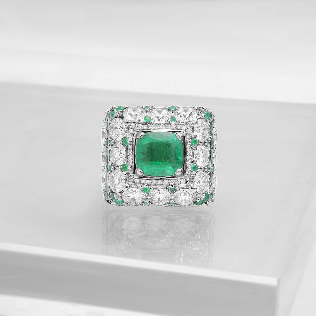 Diamond Green Emerald Pinky Ring in 14k White Gold 20 Ctw