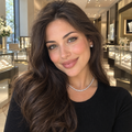 Jewelry expert