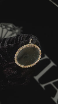 Colgante de oro amarillo de 10 quilates con diamantes y memoria de 2,25 quilates