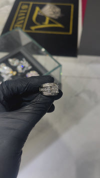Anillo de compromiso de oro blanco de 14 kt y 2,5 quilates
