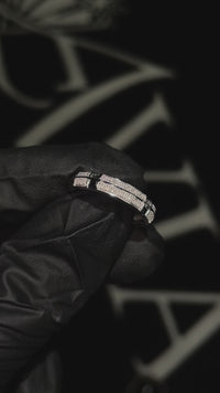 Anillo de diamantes de oro blanco de 10 k de 0,09 ct.