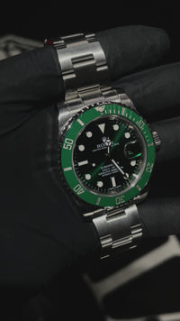 Reloj Rolex Submariner de acero inoxidable con esfera verde Hulk 116610LV