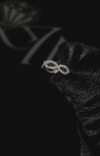 14K White Solid Gold Womens Diamond Crossed Lines Eternity Ring Band 1.10 Cwt.