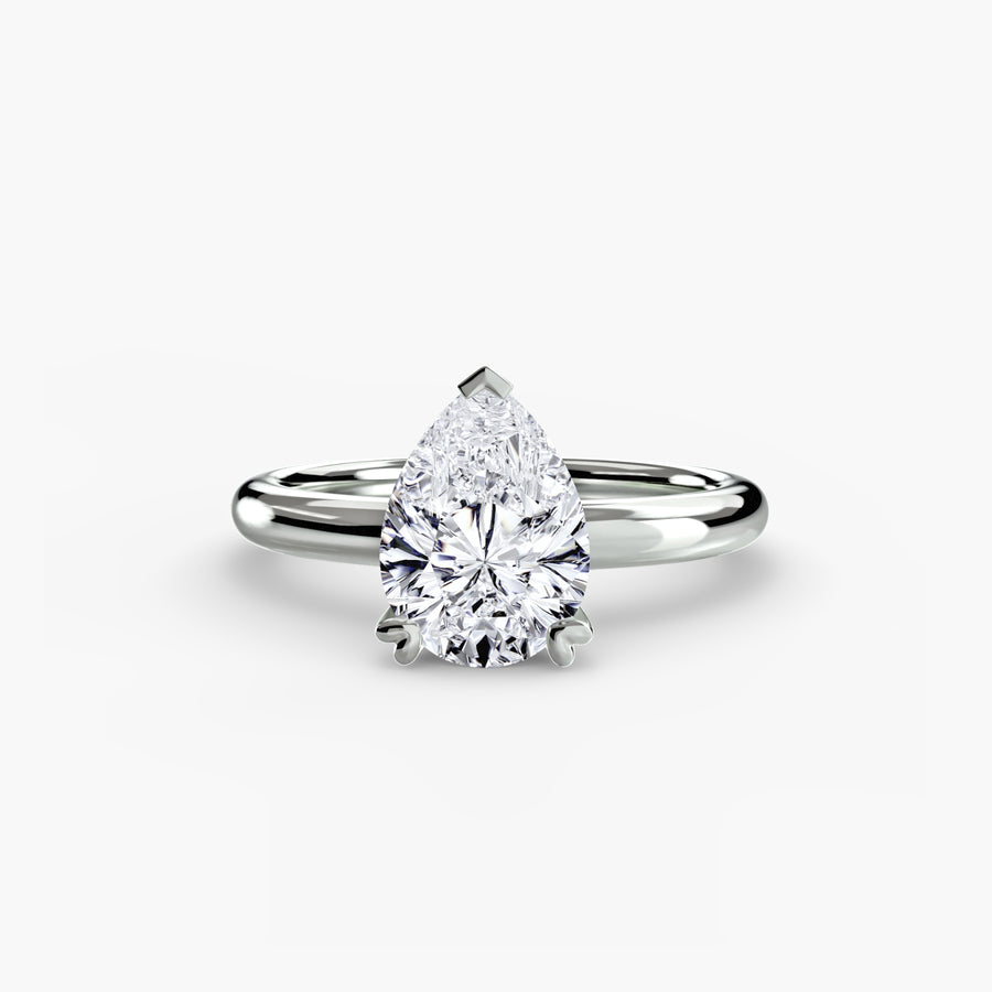 14K White Gold / Pear Solitaire ring 2