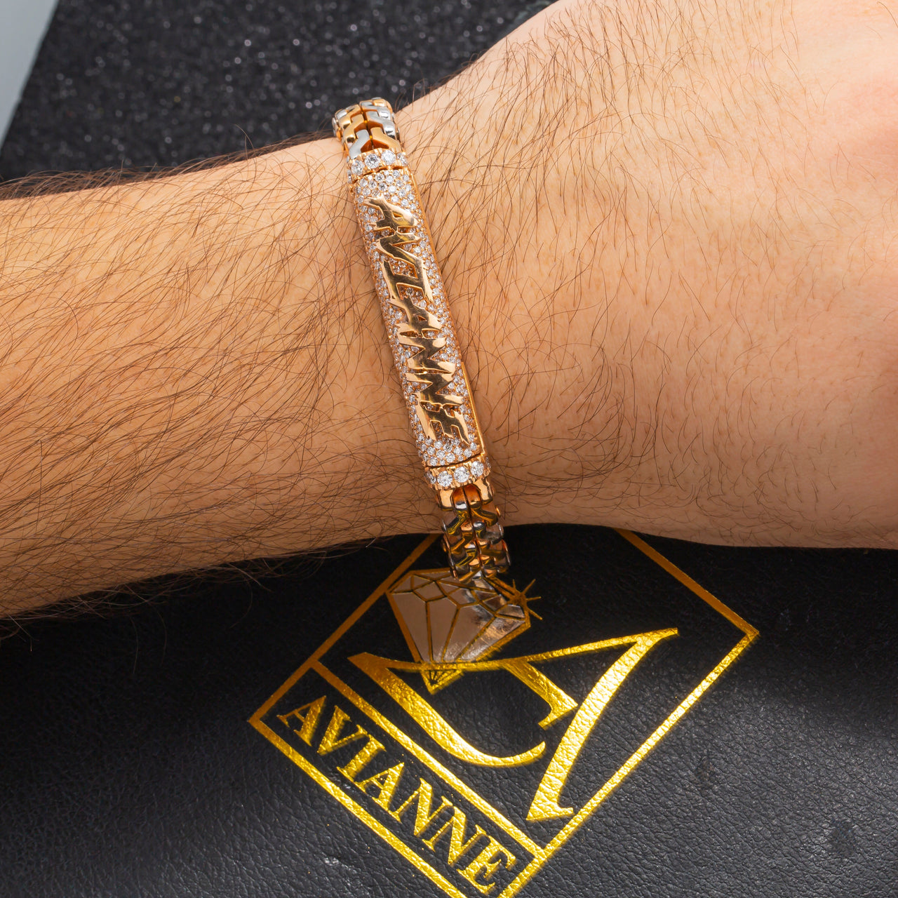 18k Spine Link Bracelet 4ctw