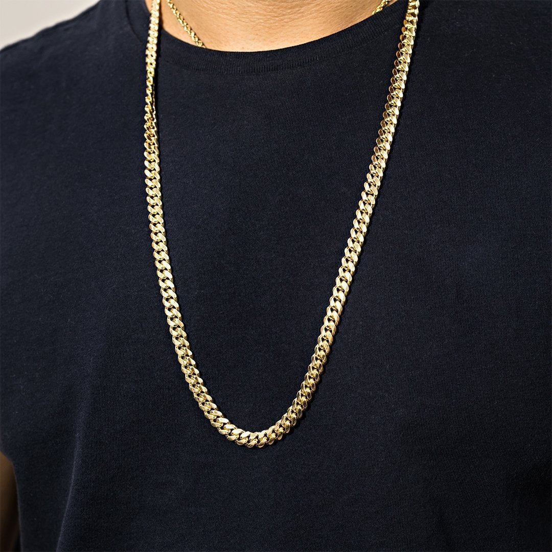 7 mm 14 KT. Yellow Gold Curb Link Chain (chain Length: 20)