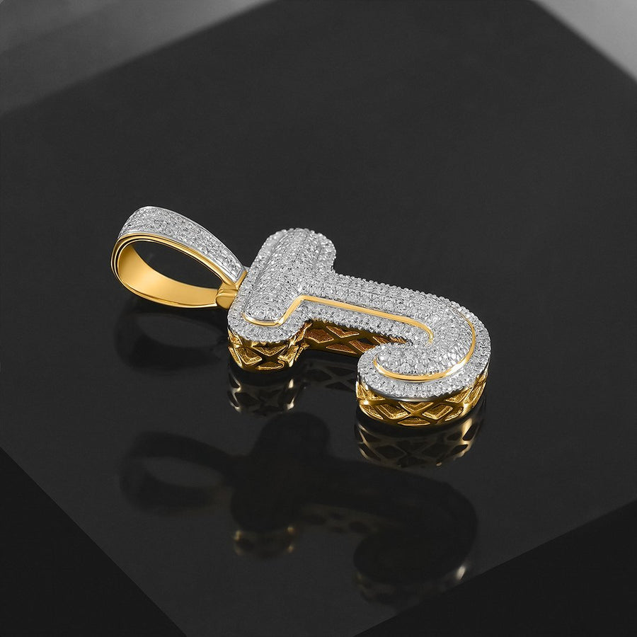 Colgante de oro amarillo de 10 k con diamantes en forma de J de 0,29 quilates 