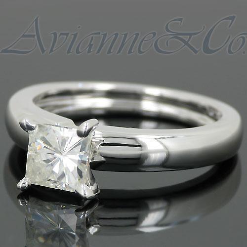 14K White Solid Gold Diamond Solitaire Engagement Ring 0.95 Ctw
