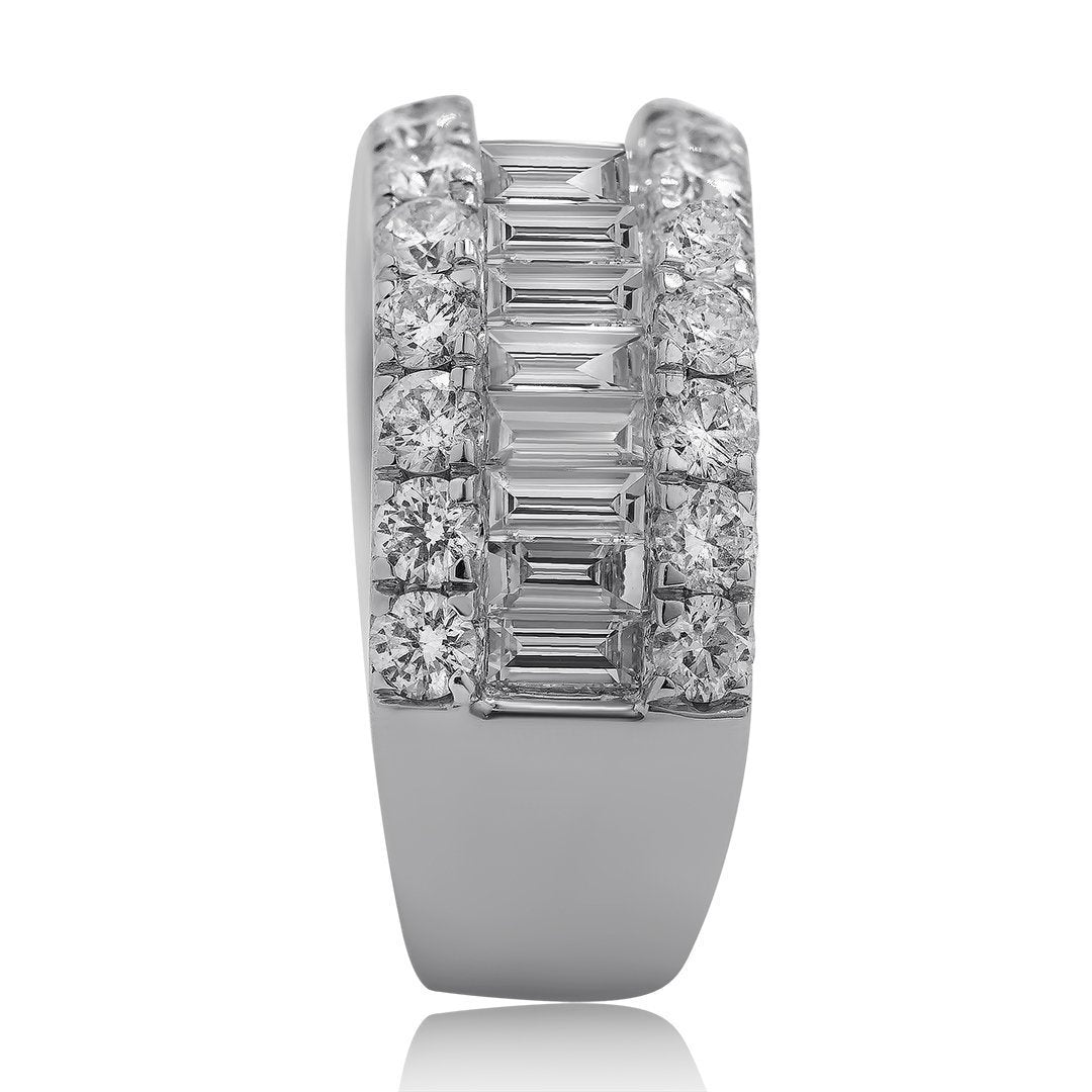 18K White Gold Womens Baguette Diamond Wedding Band 3.12 Ctw
