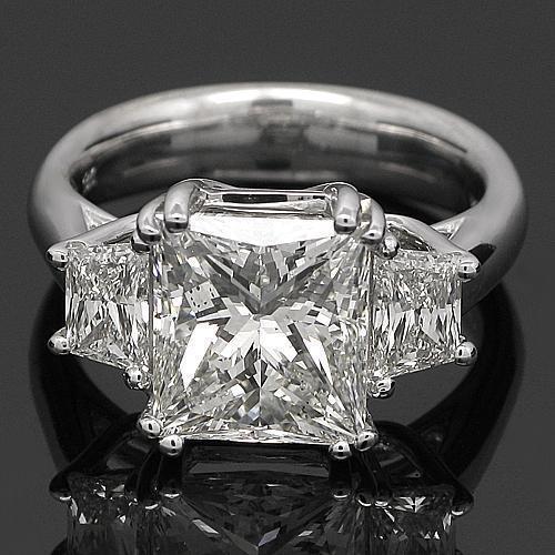18K White Solid Gold Diamond Engagement Ring 5.63 Ctw