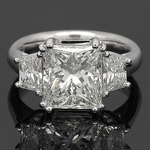 18K White Solid Gold Diamond Engagement Ring 5.63 Ctw