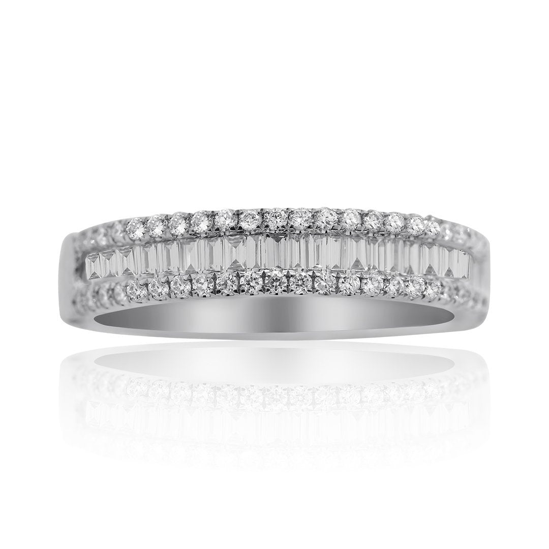 18K White Solid Gold Womens Baguette Diamond Wedding Band 0.59 Ctw